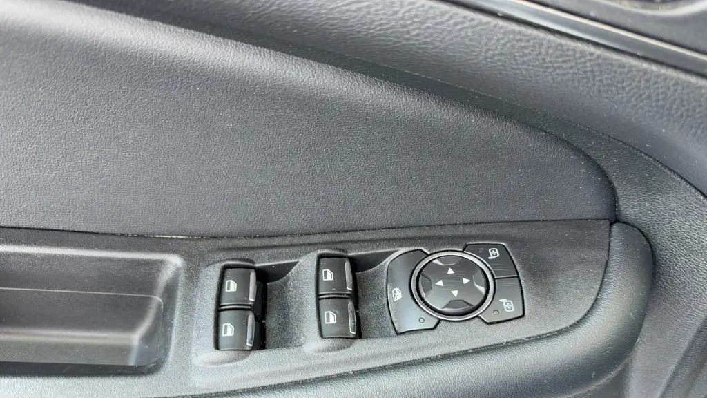 2022 Ford Edge SE