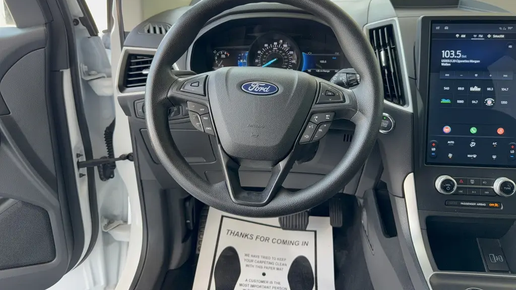2022 Ford Edge SE