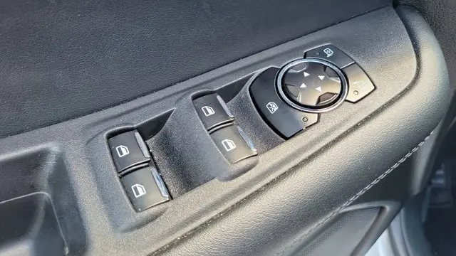 2023 Ford Edge SE