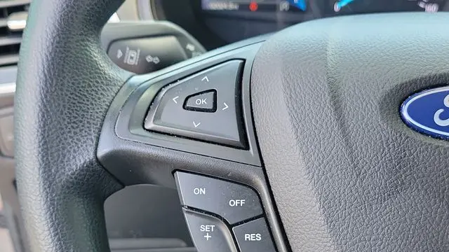 2023 Ford Edge SE