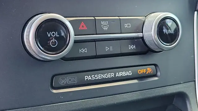 2023 Ford Edge SE