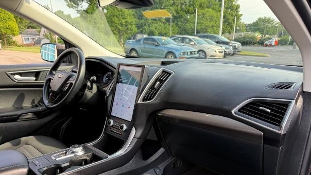 2023 Ford Edge SE