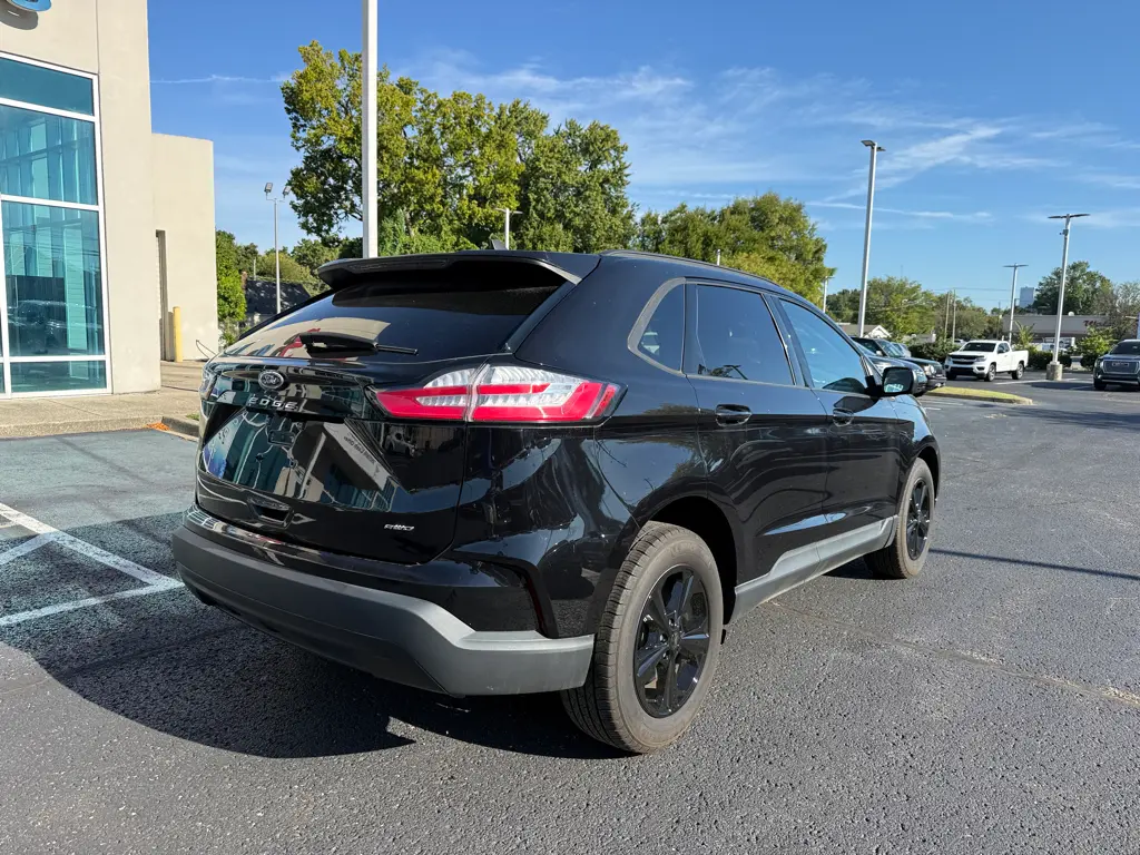 2023 Ford Edge - $24,488