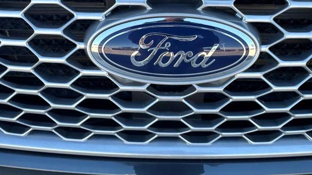 2023 Ford Edge SE