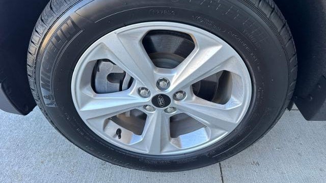 2023 Ford Edge SE