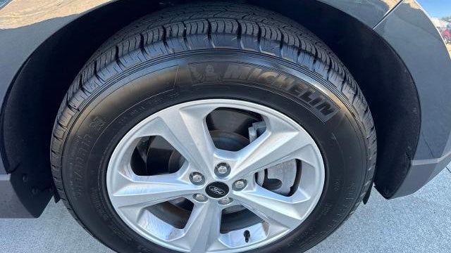 2023 Ford Edge SE
