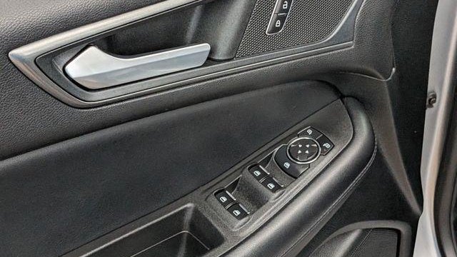 2023 Ford Edge SE