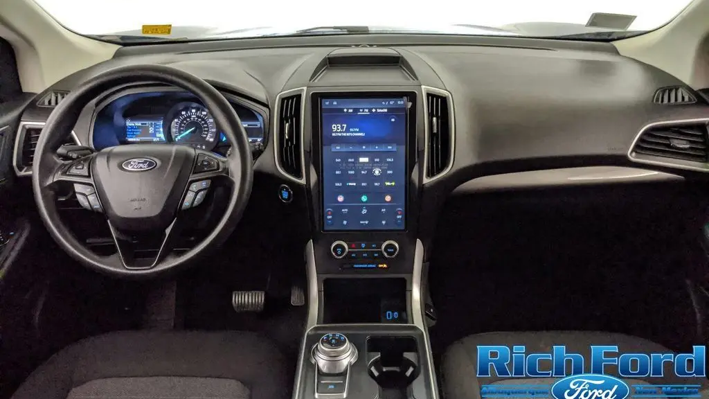 2024 Ford Edge SE