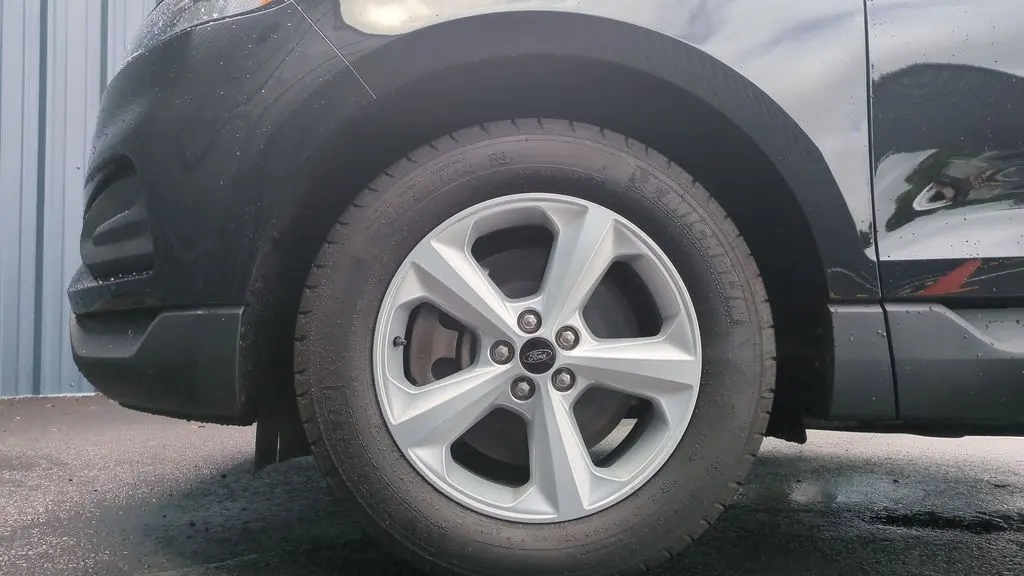 2024 Ford Edge SE