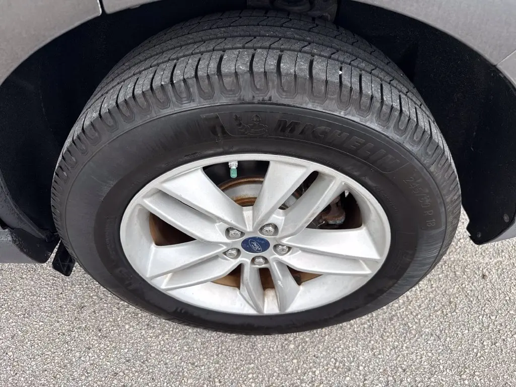 2015 Ford Edge - $8,901