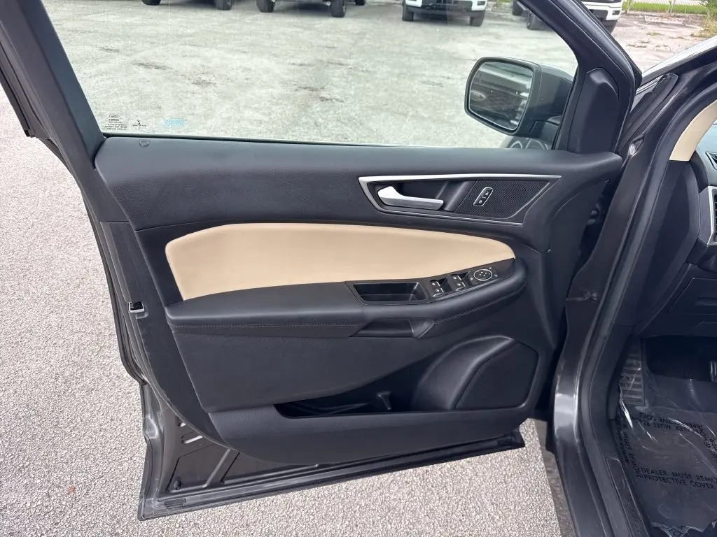 2015 Ford Edge - $8,901