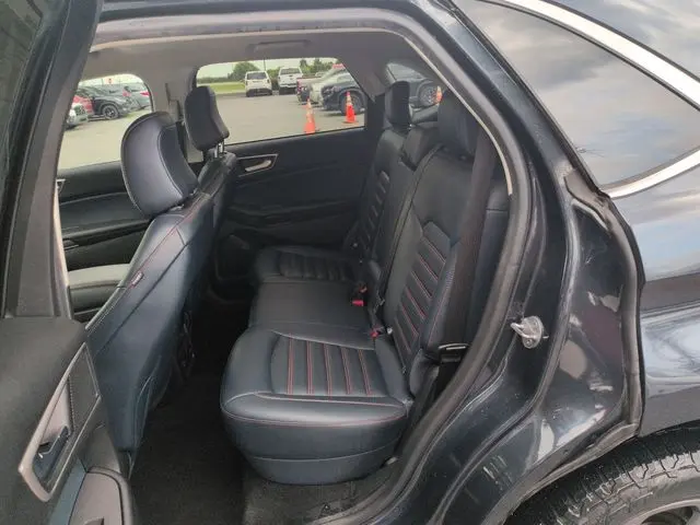 2022 Ford Edge - $23,495