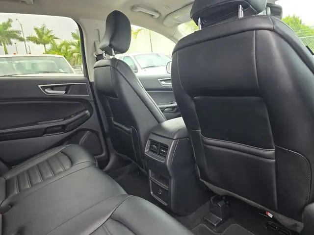 2022 Ford Edge - $21,990