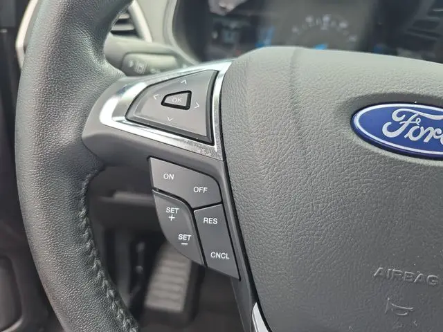 2022 Ford Edge - $21,990