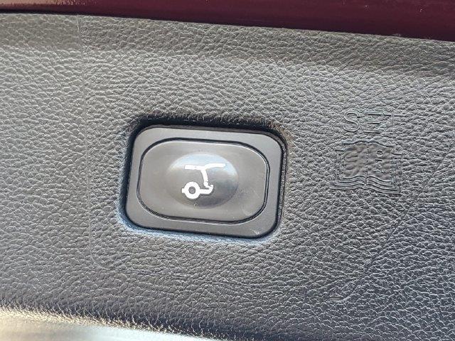 2022 Ford Edge - $19,900