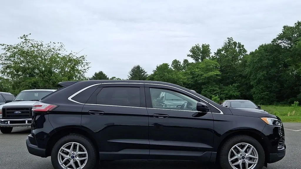 2022 Ford Edge ST-Line