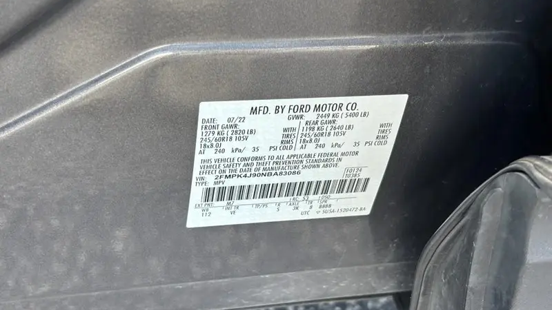 2022 Ford Edge SEL