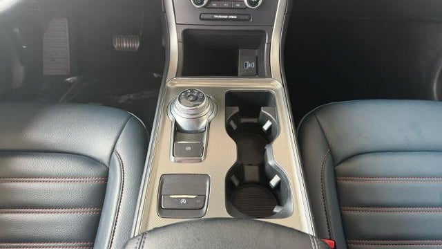 2022 Ford Edge ST-Line