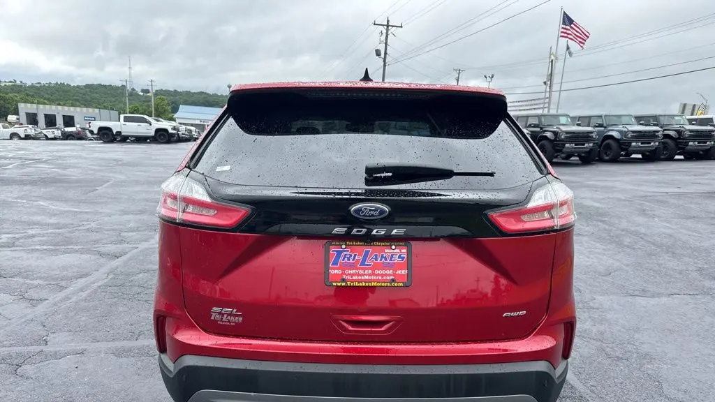 2022 Ford Edge SEL