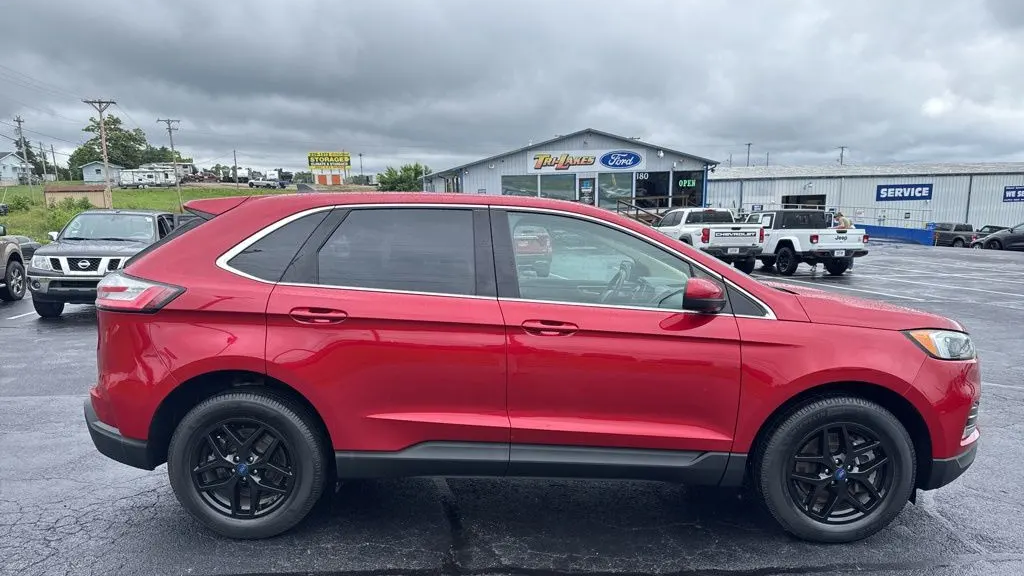 2022 Ford Edge SEL