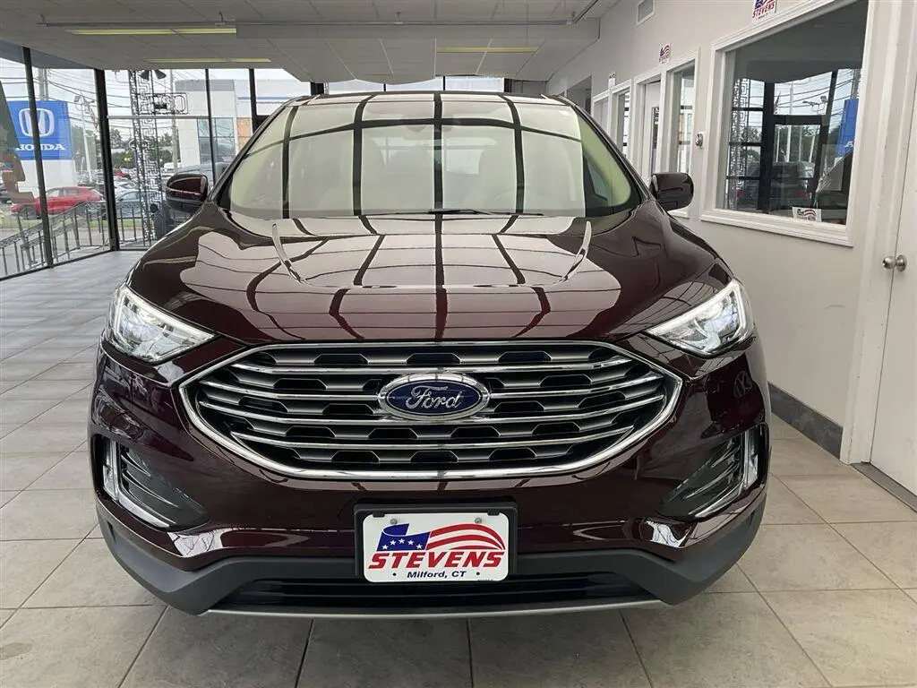 2022 Ford Edge - $25,995
