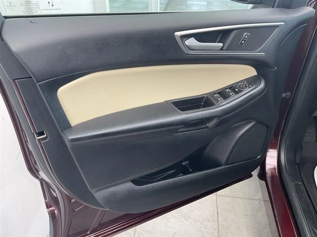 2022 Ford Edge - $25,995