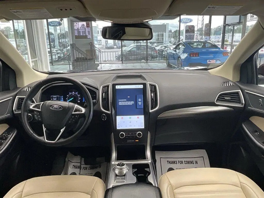 2022 Ford Edge - $25,995