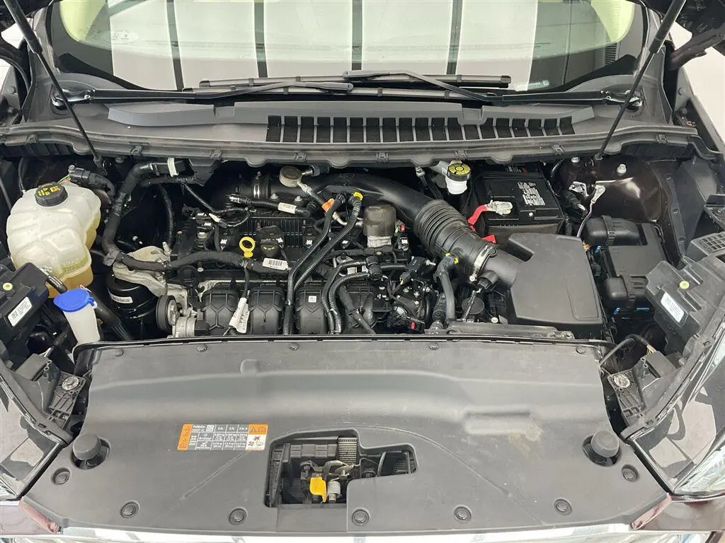 2022 Ford Edge - $25,995
