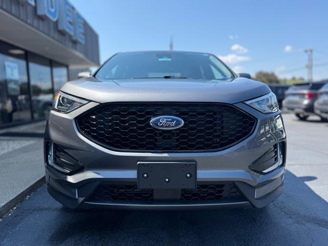 2023 Ford Edge SEL — photo 1 of 12