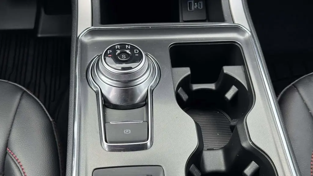 2024 Ford Edge ST-Line