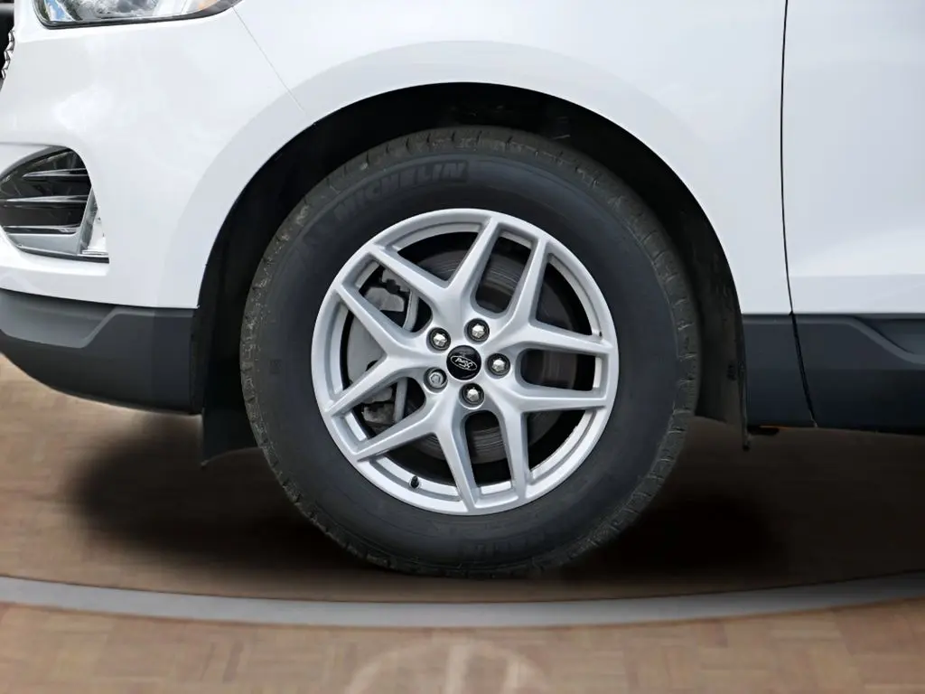 2024 Ford Edge - $27,845