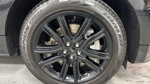 2024 Ford Edge ST-Line
