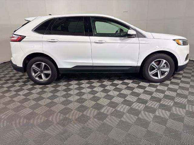 2024 Ford Edge - $30,477