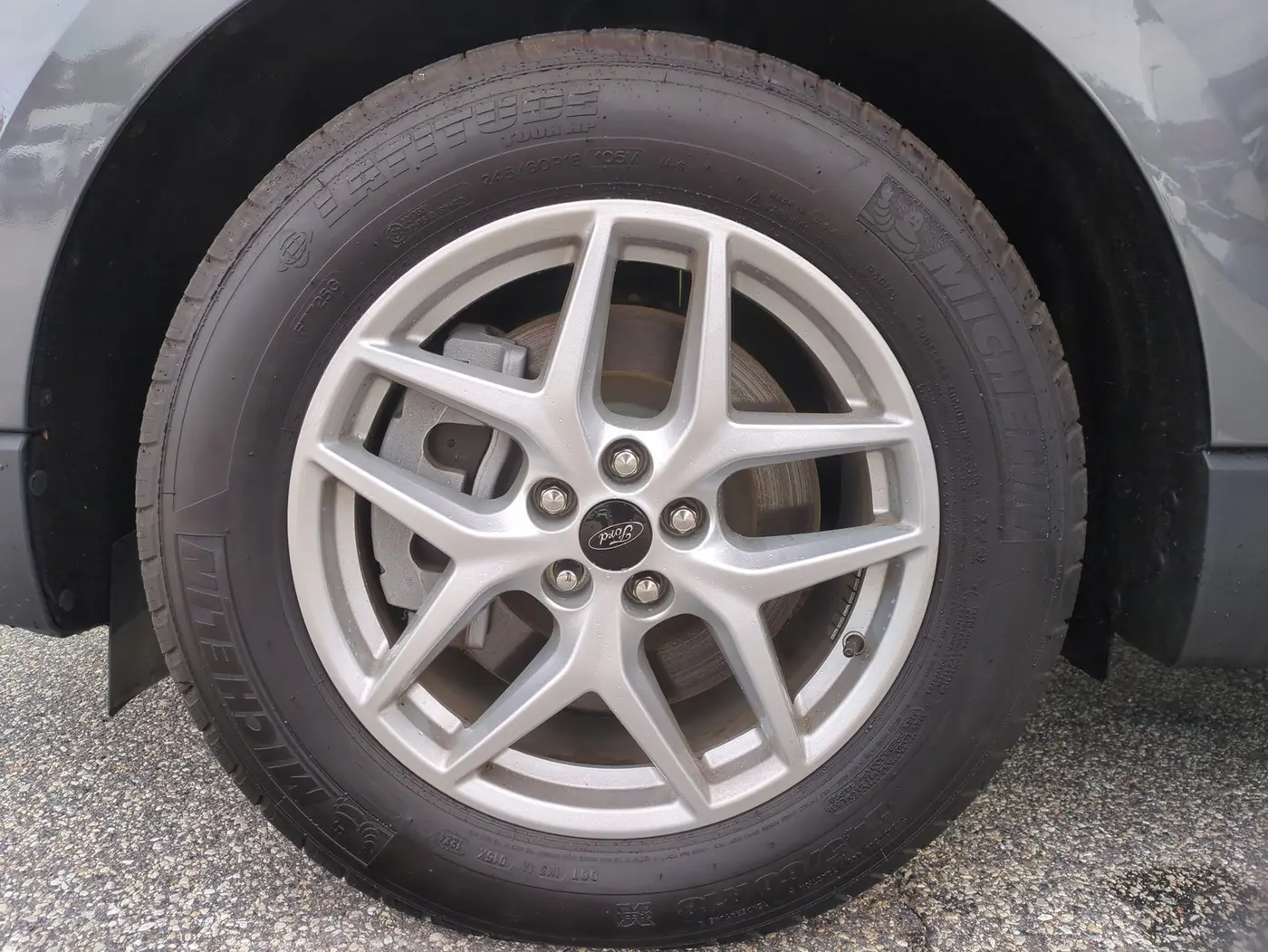 2024 Ford Edge - $29,990