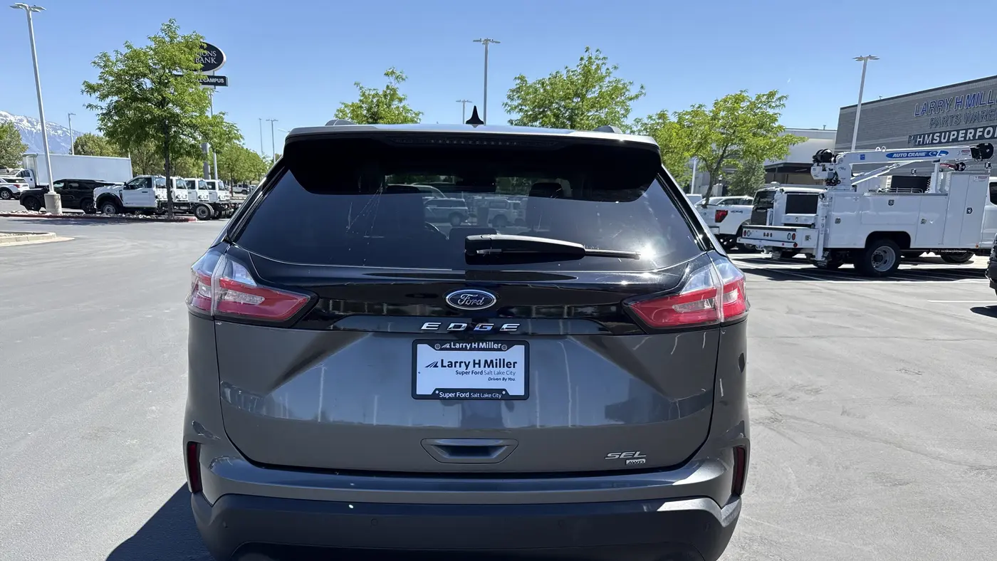 2022 Ford Edge SEL