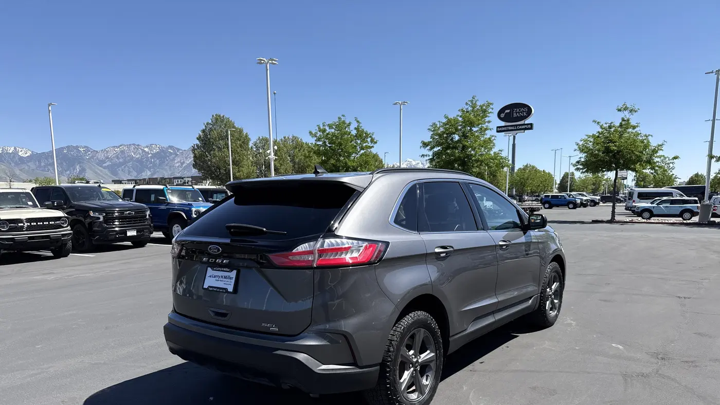2022 Ford Edge SEL