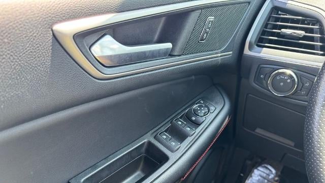 2022 Ford Edge ST-Line