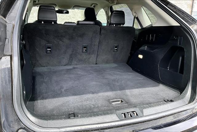 2022 Ford Edge - $17,200
