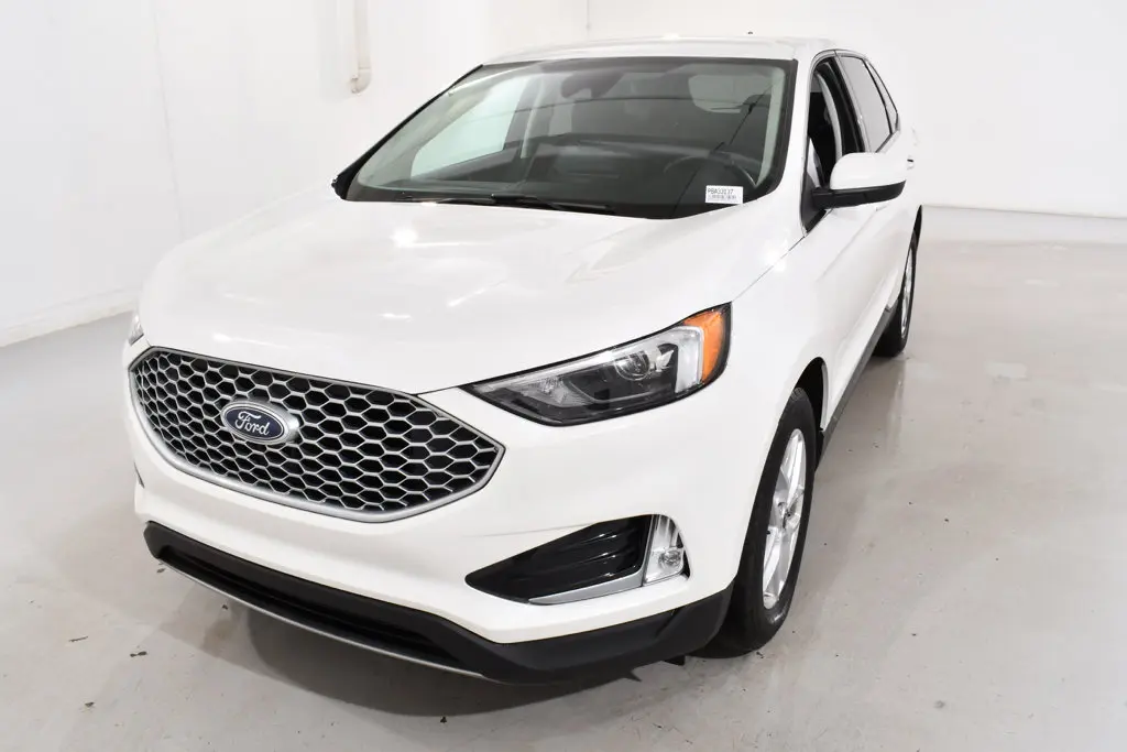 2023 Ford Edge - $25,955