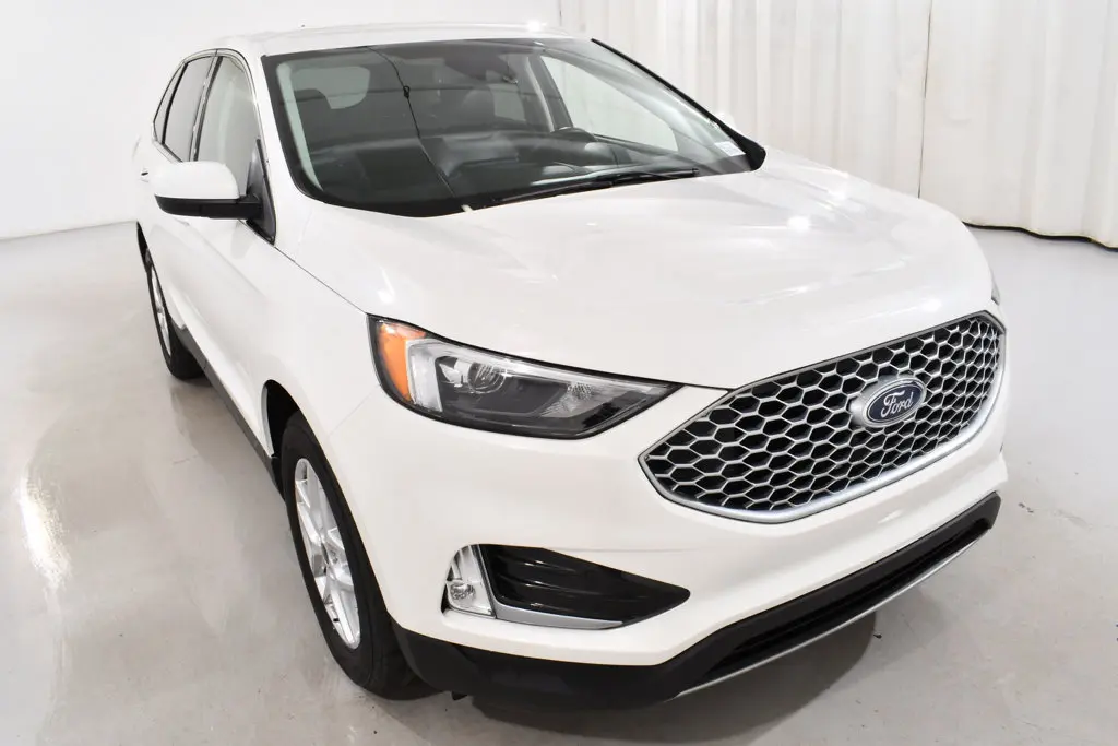 2023 Ford Edge - $25,955