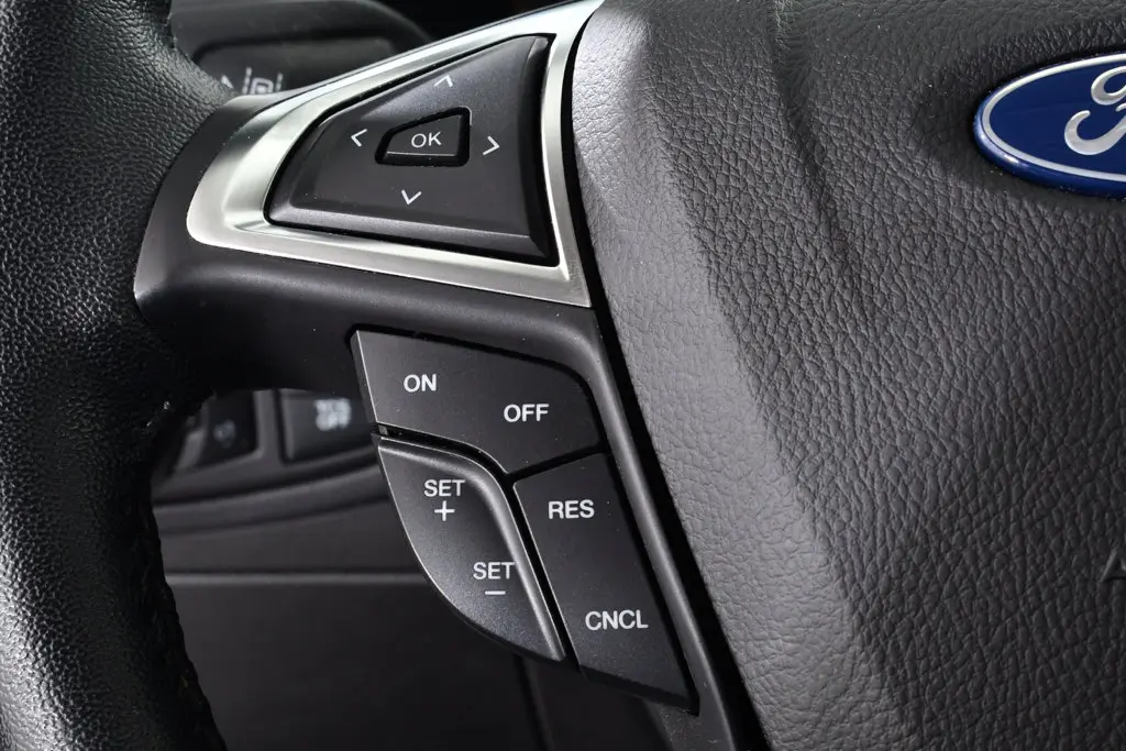 2023 Ford Edge - $25,955