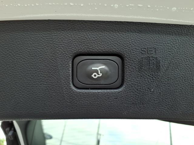 2023 Ford Edge - $27,990
