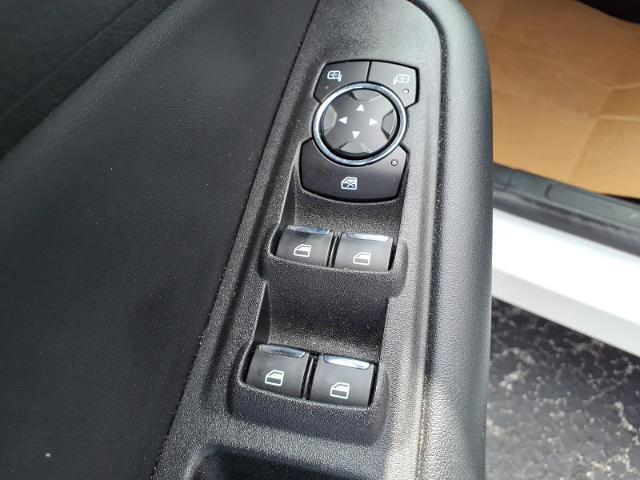 2023 Ford Edge - $27,990