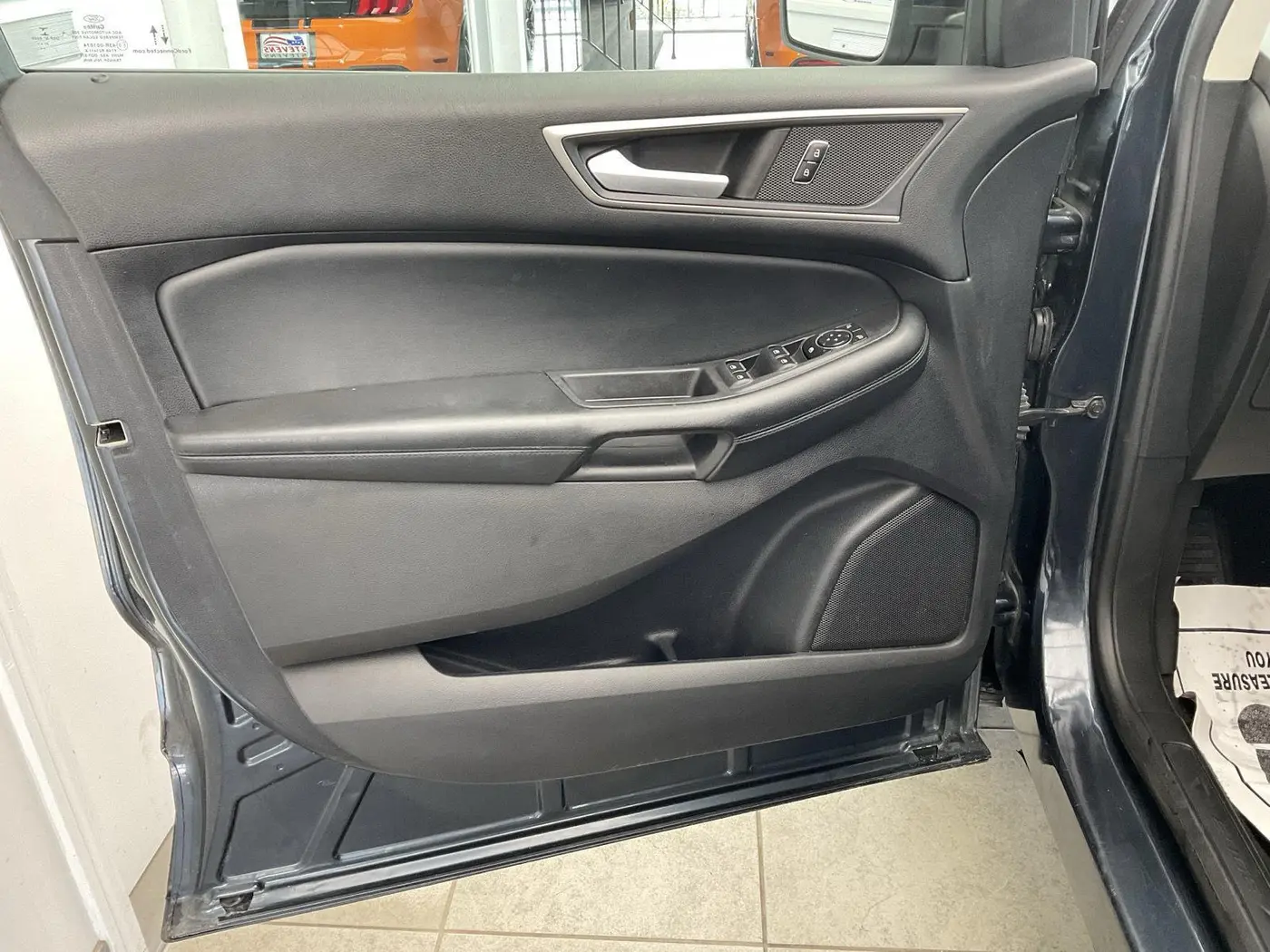 2022 Ford Edge - $25,895