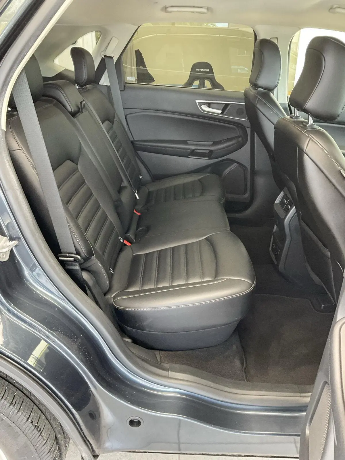 2022 Ford Edge - $25,895