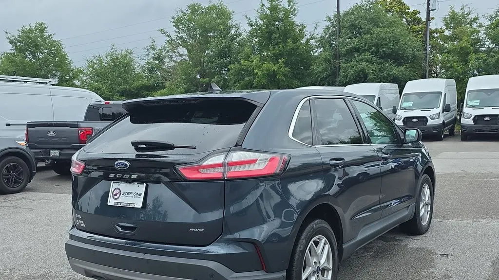 2022 Ford Edge SEL