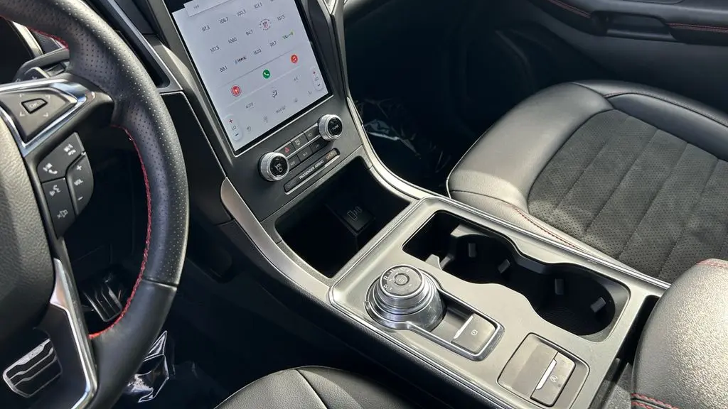 2022 Ford Edge ST-Line