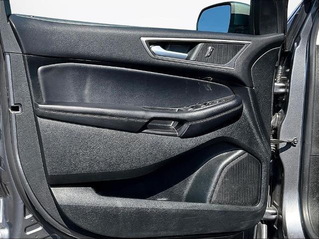 2022 Ford Edge - $15,999