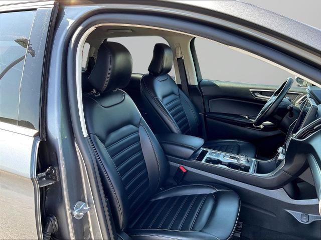 2022 Ford Edge - $15,999