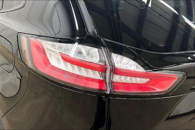 2022 Ford Edge - $26,313